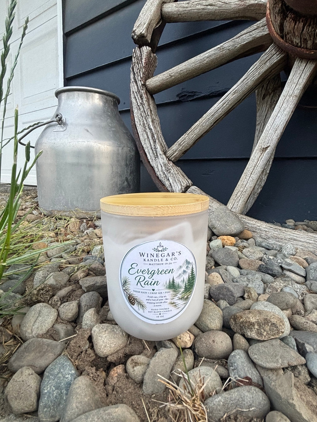 Evergreen Rain 🌲 — Hand Poured Soy Kandle